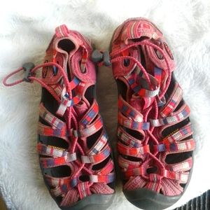 Girls jr size 3 keens waterproof sandals